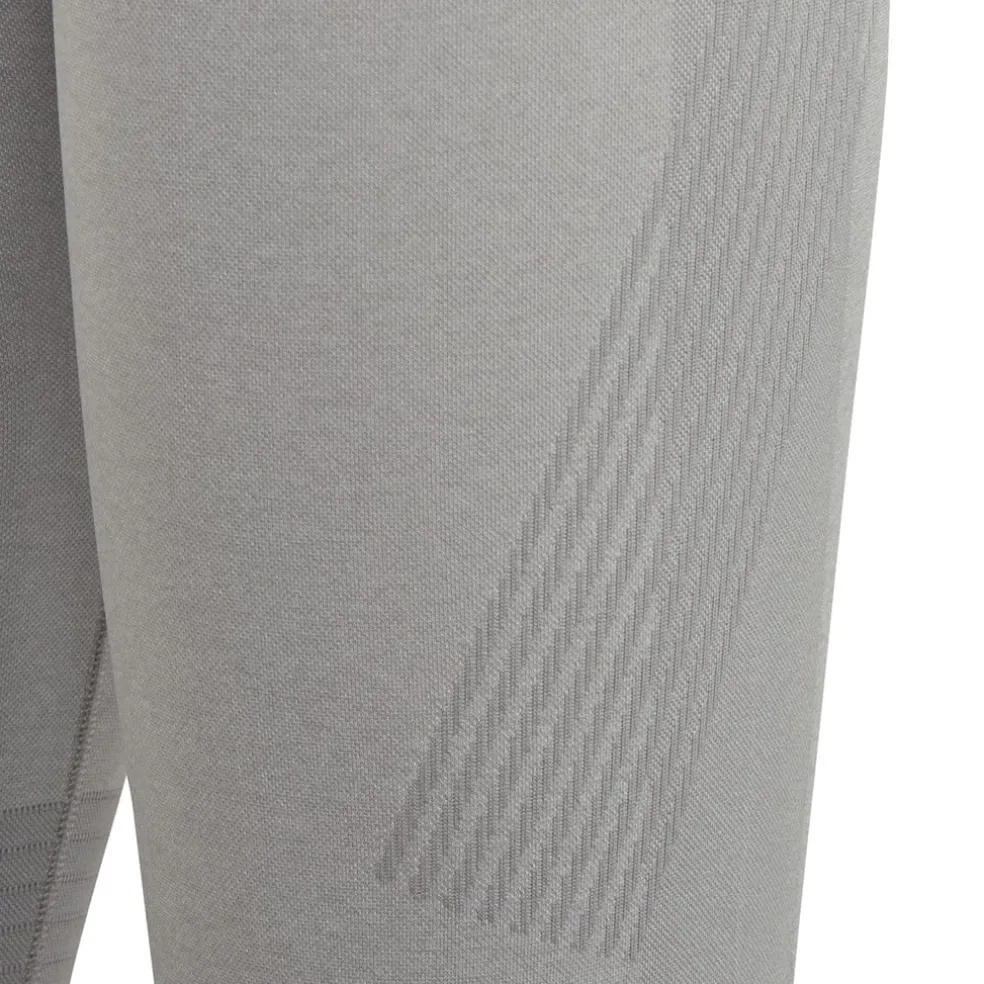 adidas Asmc Tst 7 8 in Grey