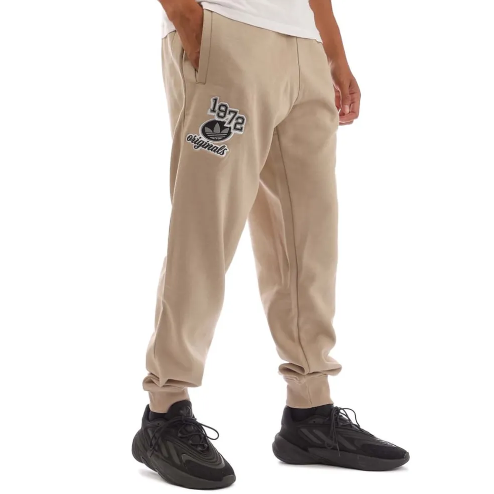 adidas Originals Collegiate Joggers in Khaki