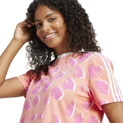 adidas Originals Cropped Crew Neck Regular Fit T-Shirt in Pink