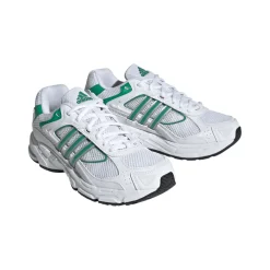 adidas Originals Response CL Trainers in White