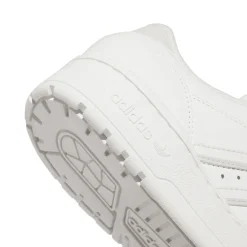 adidas Originals Rivalry Low Trainers in White