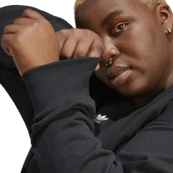 adidas Originals Slim Fit Long Sleeve Sweatshirt in Black