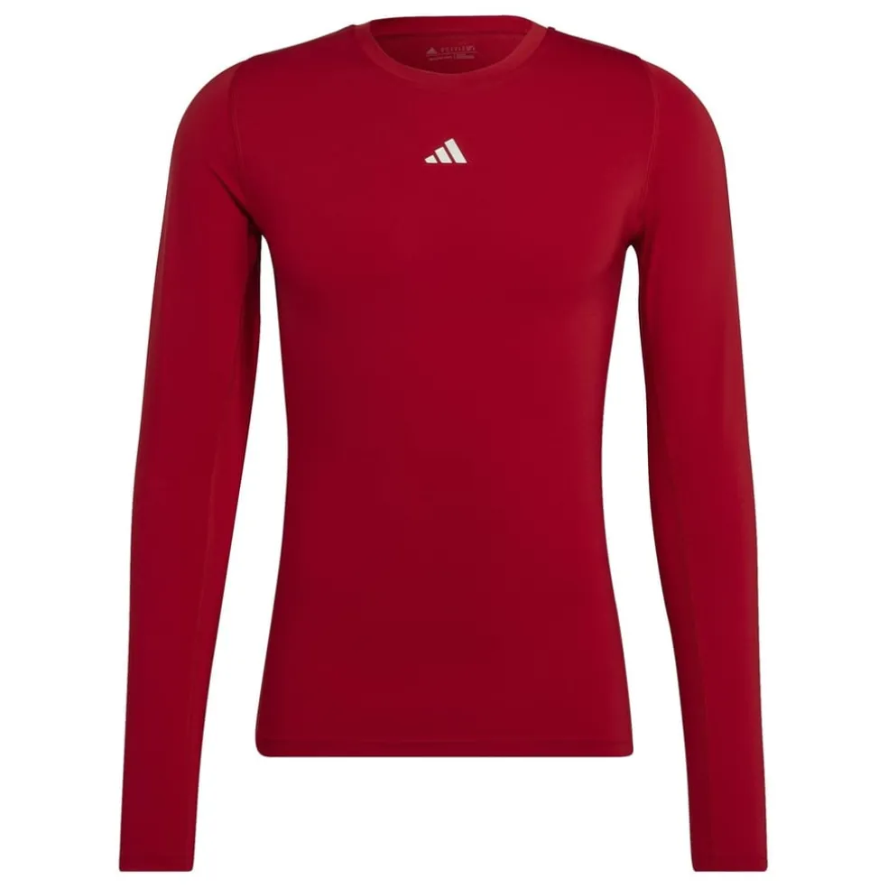 adidas Techfit Aeroready Long Sleeve Long Sleeve Top in Red