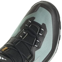 adidas Terrex Skychaser Tech Mid Gore-Tex Boots in Multi colour