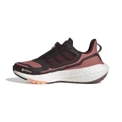 adidas Ultraboost 22 Gore-Tex Running Shoes in Red