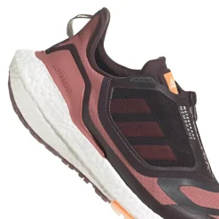 adidas Ultraboost 22 Gore-Tex Running Shoes in Red