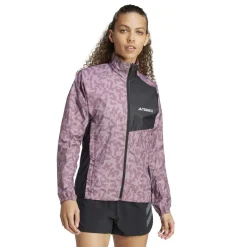 adidas Womens Trail Wind J W Running Jacket in Red