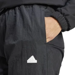 adidas Womens W C Esc Cargopt Cargo Shorts in Black