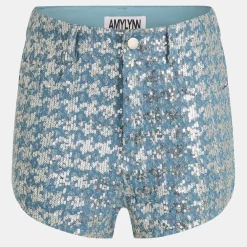 Amylynn Sequn Hopan in Blue