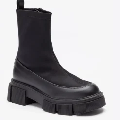 Be You Girls Chunky Boot in Black