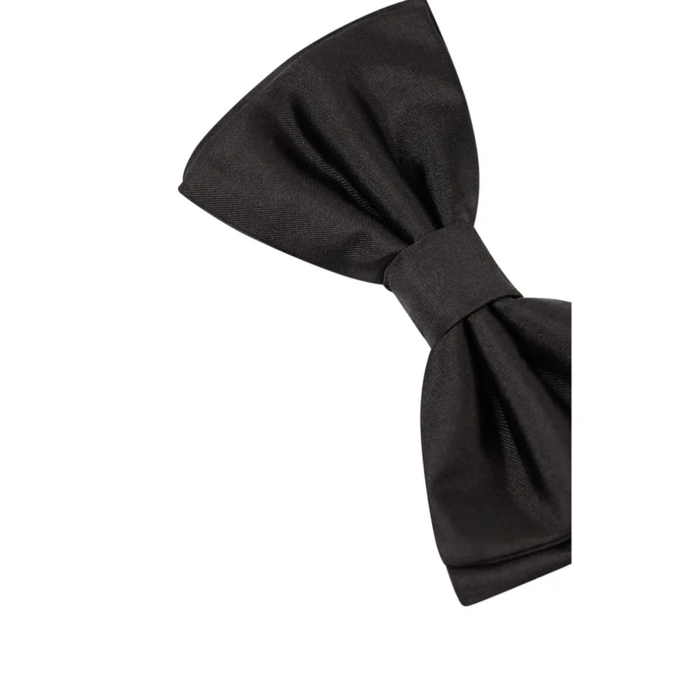 Boss Bow Tie in Black