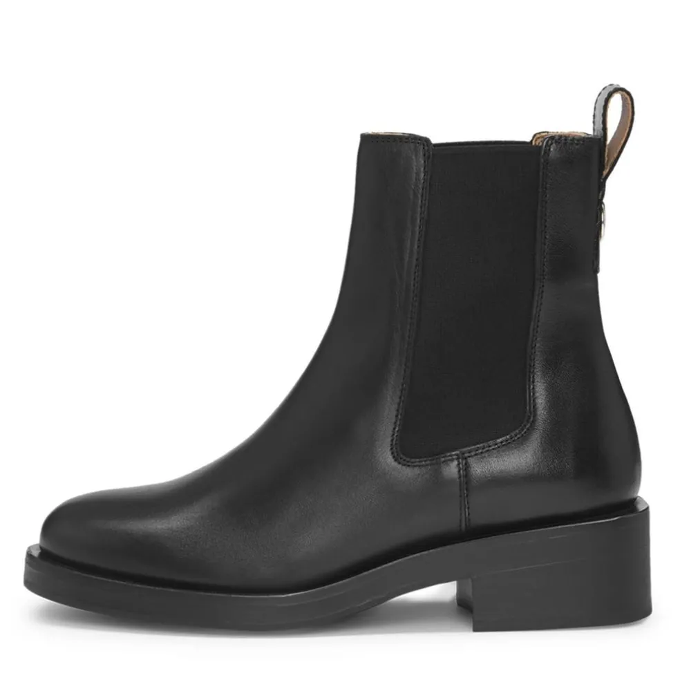 Boss Iryna Boot in Black