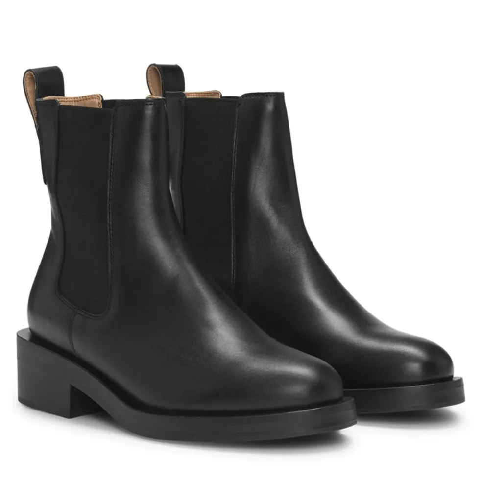 Boss Iryna Boot in Black