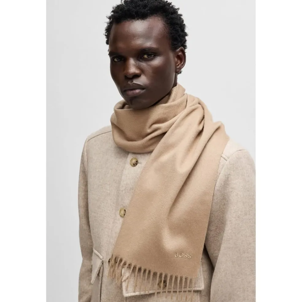 Boss Scottas 28*190 10261761 01 Midweight Scarve Mens in Beige
