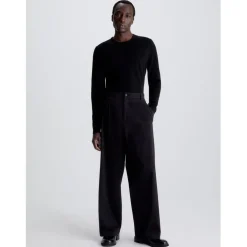 Calvin Klein Crew Neck Pullover Sweater in Black