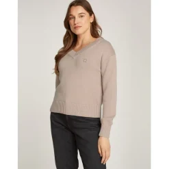 Calvin Klein Jeans Neck Pullover Sweater in Pink