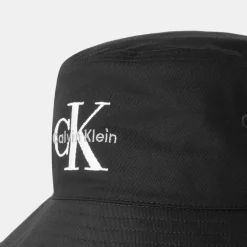 Calvin Klein Jeans Ckj Mono Bucket in Black