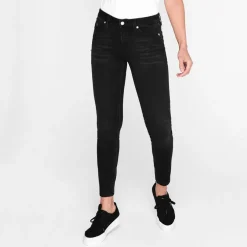 Calvin Klein Jeans Mid Rise Skinny Jeans in Black
