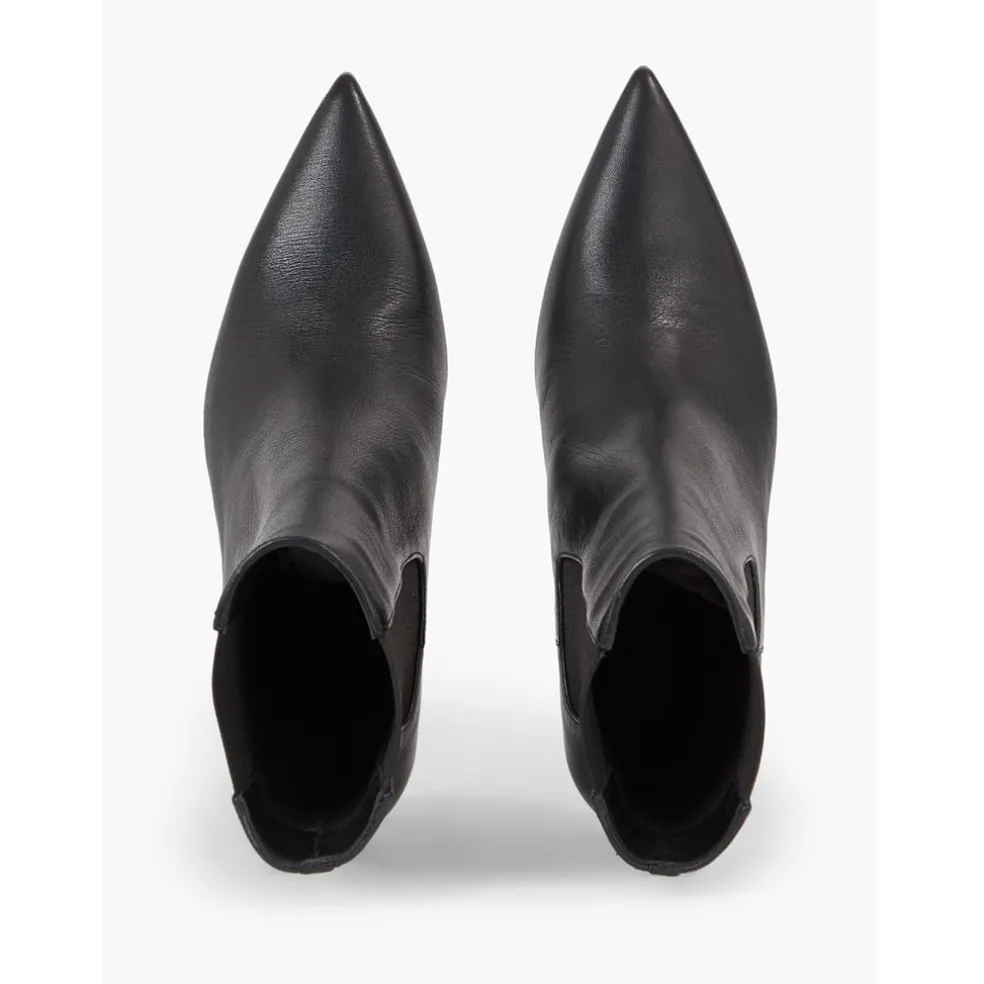 Calvin Klein Stiletto Chelsea Boot 90 in Black