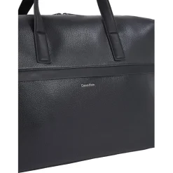Calvin Klein Weekender Bag in Black