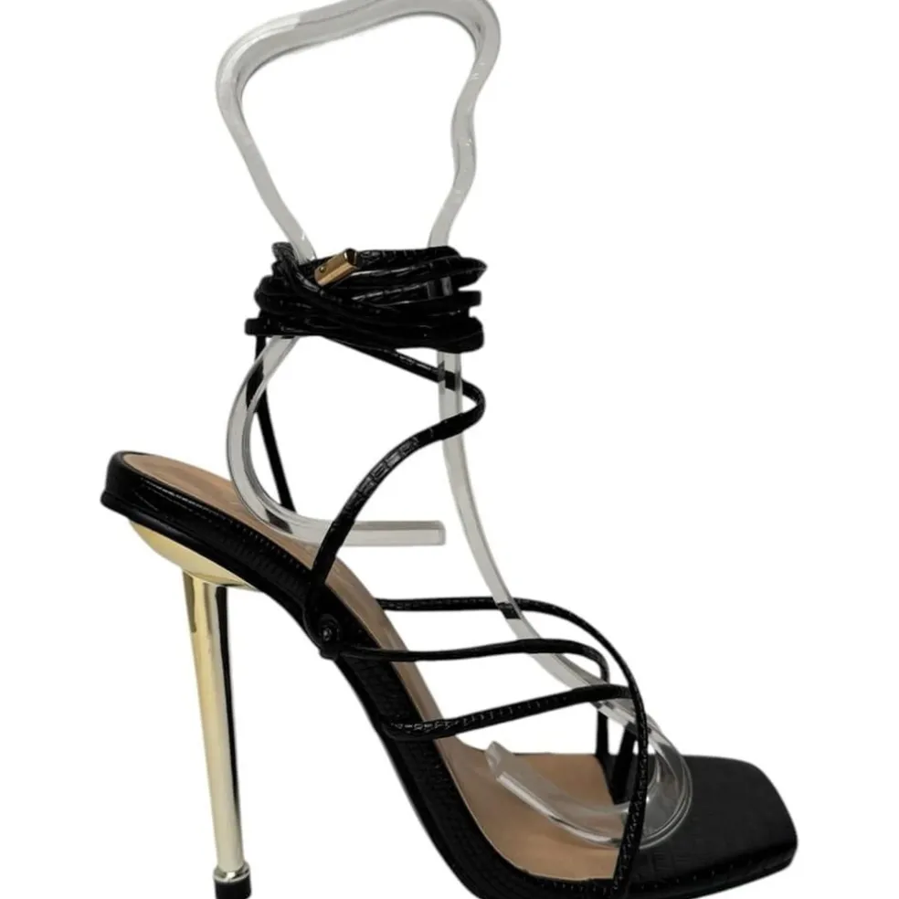 Chic Strp Tie Sndl in Black