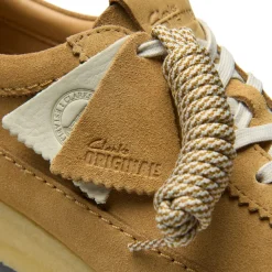 Clarks Originals Wallabe Tor Shoes in Brown