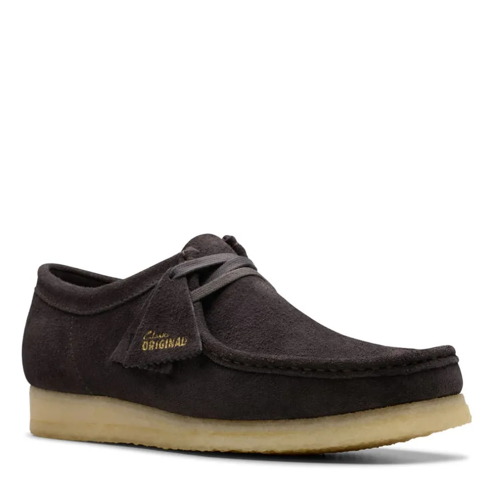 Clarks Originals Wallabee Shoes in Brown