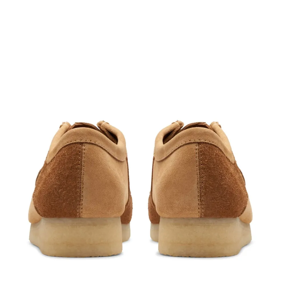 Clarks Originals Wallabee Shoes in Tan