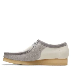 Clarks Originals Wallabee Shoes in Grey