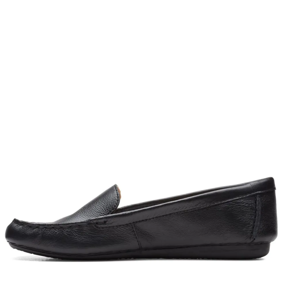 Clarks Walk Shoes in Black