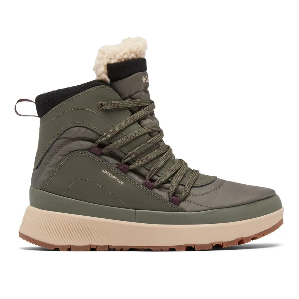 Columbia Red Hills Boots in Green