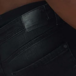 Duck and Cover Overburg Tapered-Fit Jeans in Black