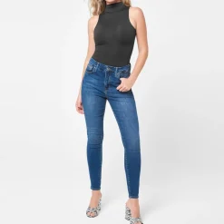 Good American Good Legs Jeans in Blue