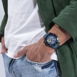 Guess Stainless Steel Fashion Analogue Quartz Watch in Blue