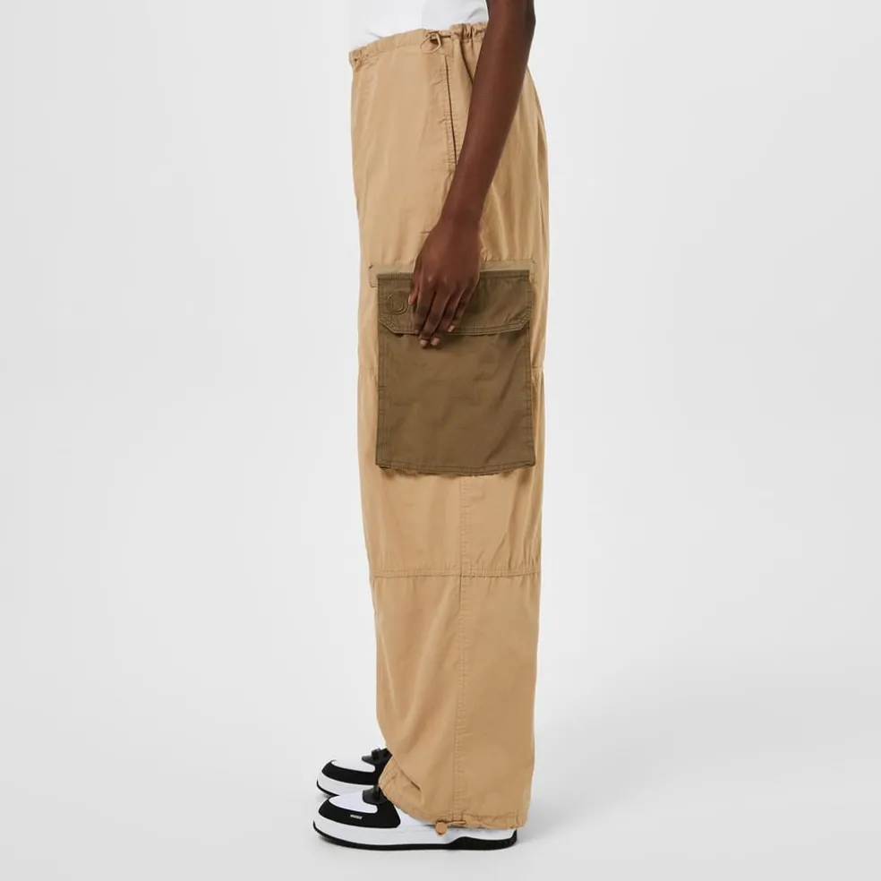 Hugo Hafison 2 D B 10261472 01 in Beige