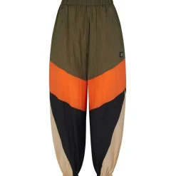 Hugo Hailka 1 10249102 01 in Green