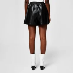 Hugo Hesar Casual Shorts in Black