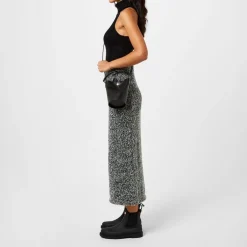 Hunter Comando Chelsea Boots in Black