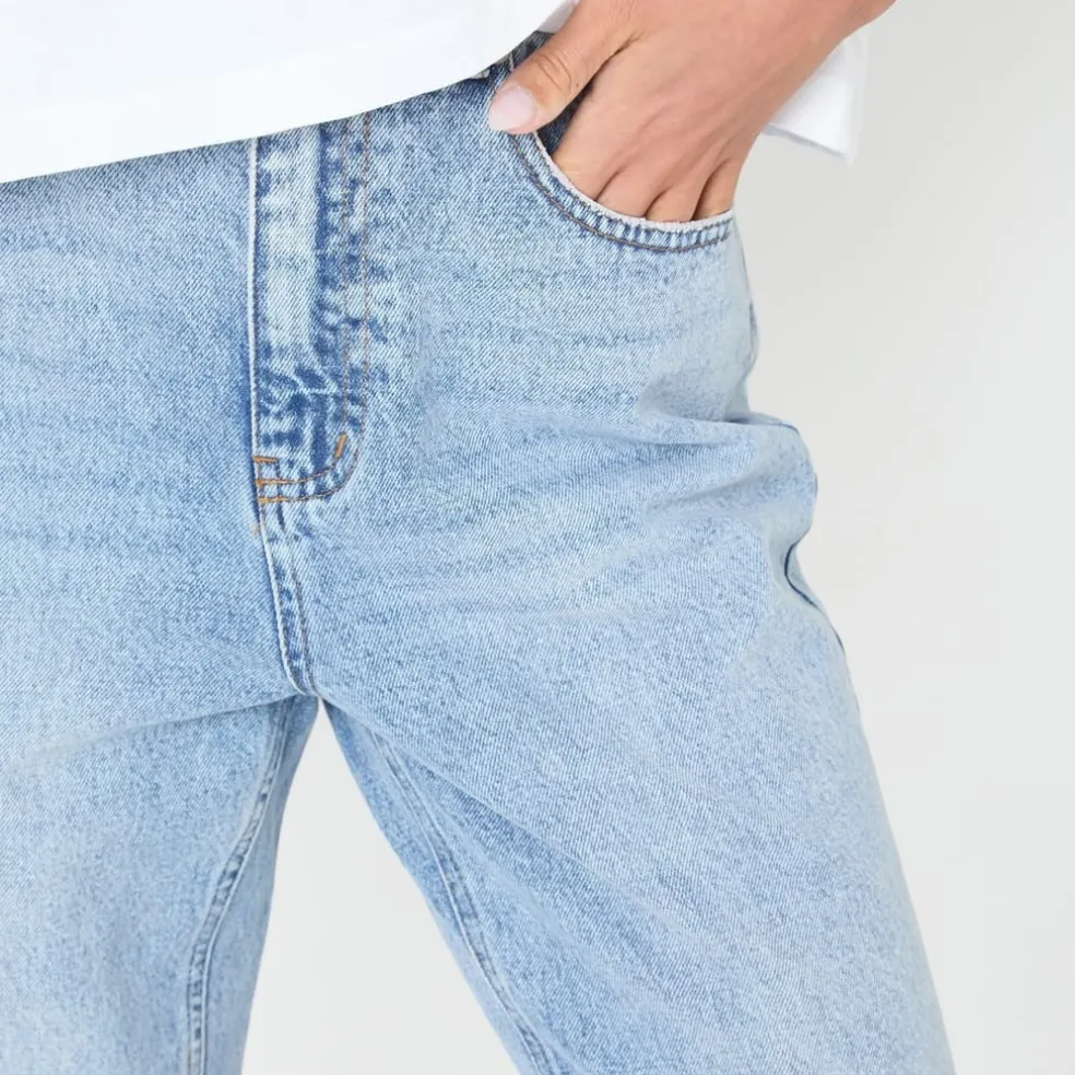 I Saw It First Jeans in Blue