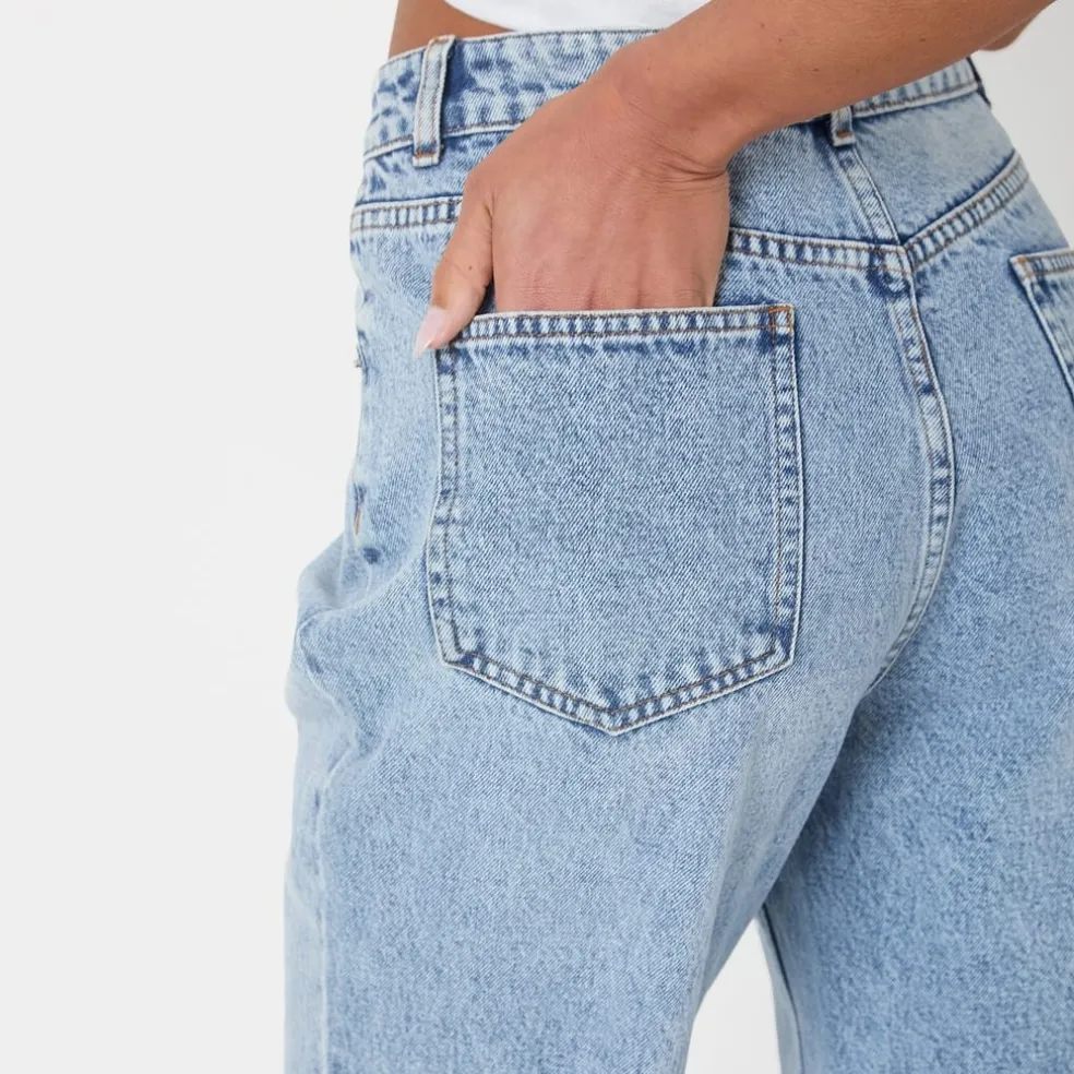 I Saw It First Jeans in Blue