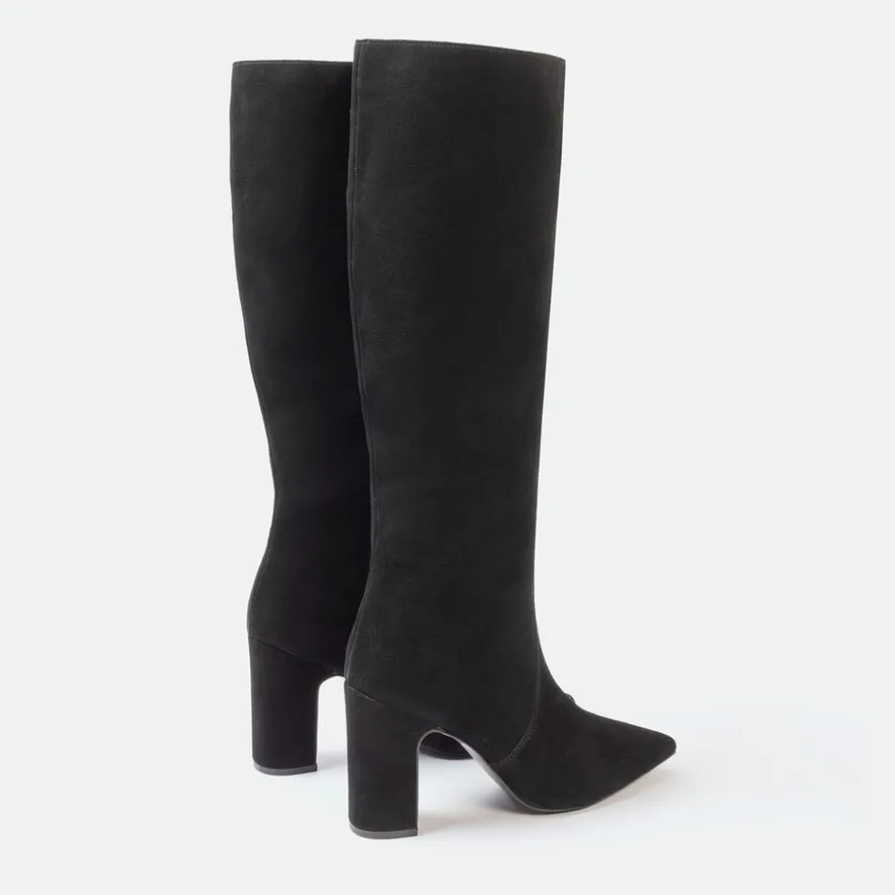 I Saw It First Saw It First Knee High Suede Boots Woman in Brown