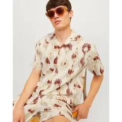 Jack and Jones Jaq Regular Fit Short Sleeve Shirt in Cream