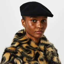 Kangol Womens Wool 504 Flat Cap in Black