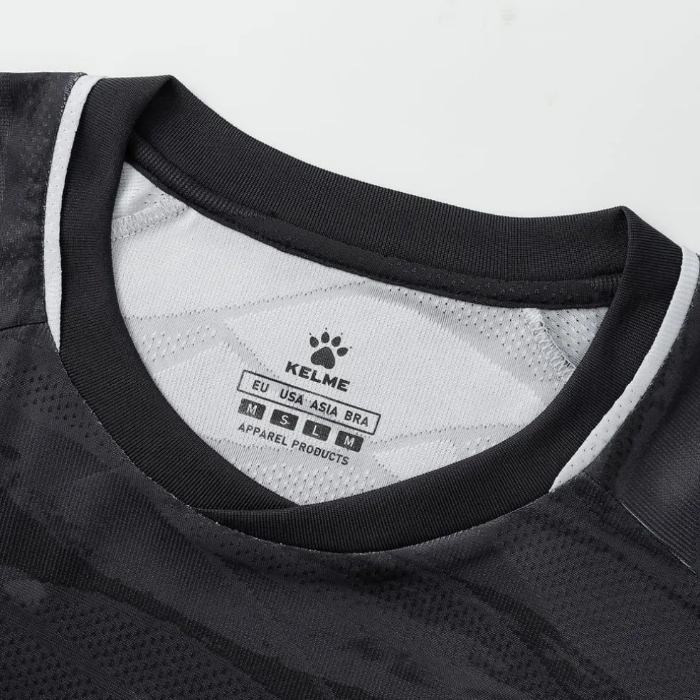 Kelme Ss Ftbll T in Black