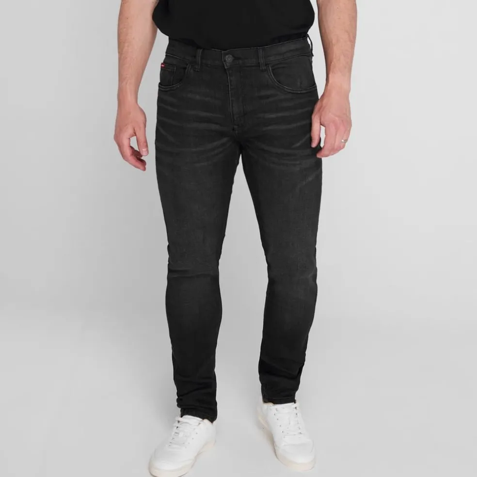 Lee Cooper Fit Jeans in Black