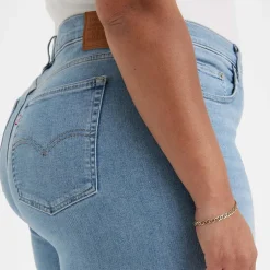 Levis 725 Plus High Rise Bootcut Jeans in Light Blue