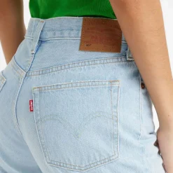 Levis 501 Rolled Shorts in Light Blue