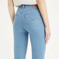 Levis 712 Slim Snatched Jeans in Denim