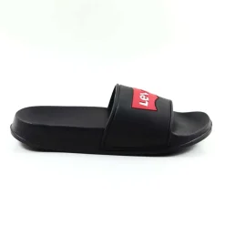 Levis Batwing Slider in Black