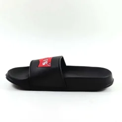 Levis Batwing Slider in Black